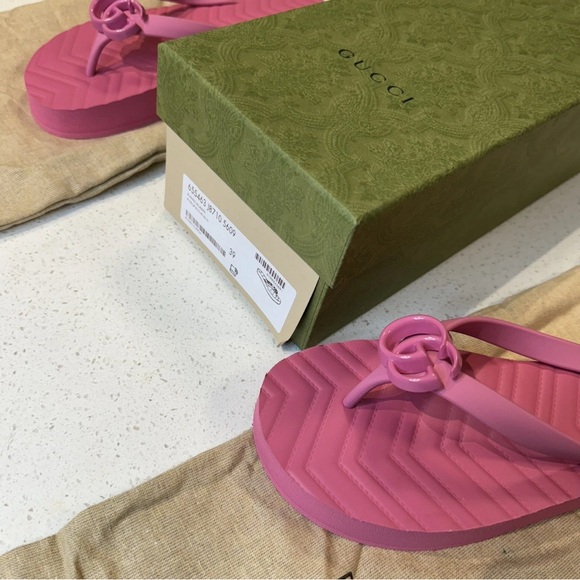 GUCCI GG THONG SANDAL - Picture 7 of 10